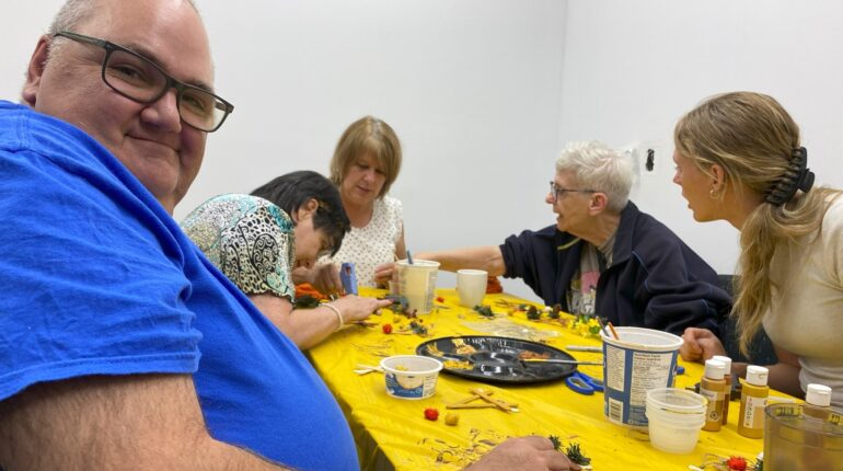 Retour en photo de nos ateliers de création artistique-2025